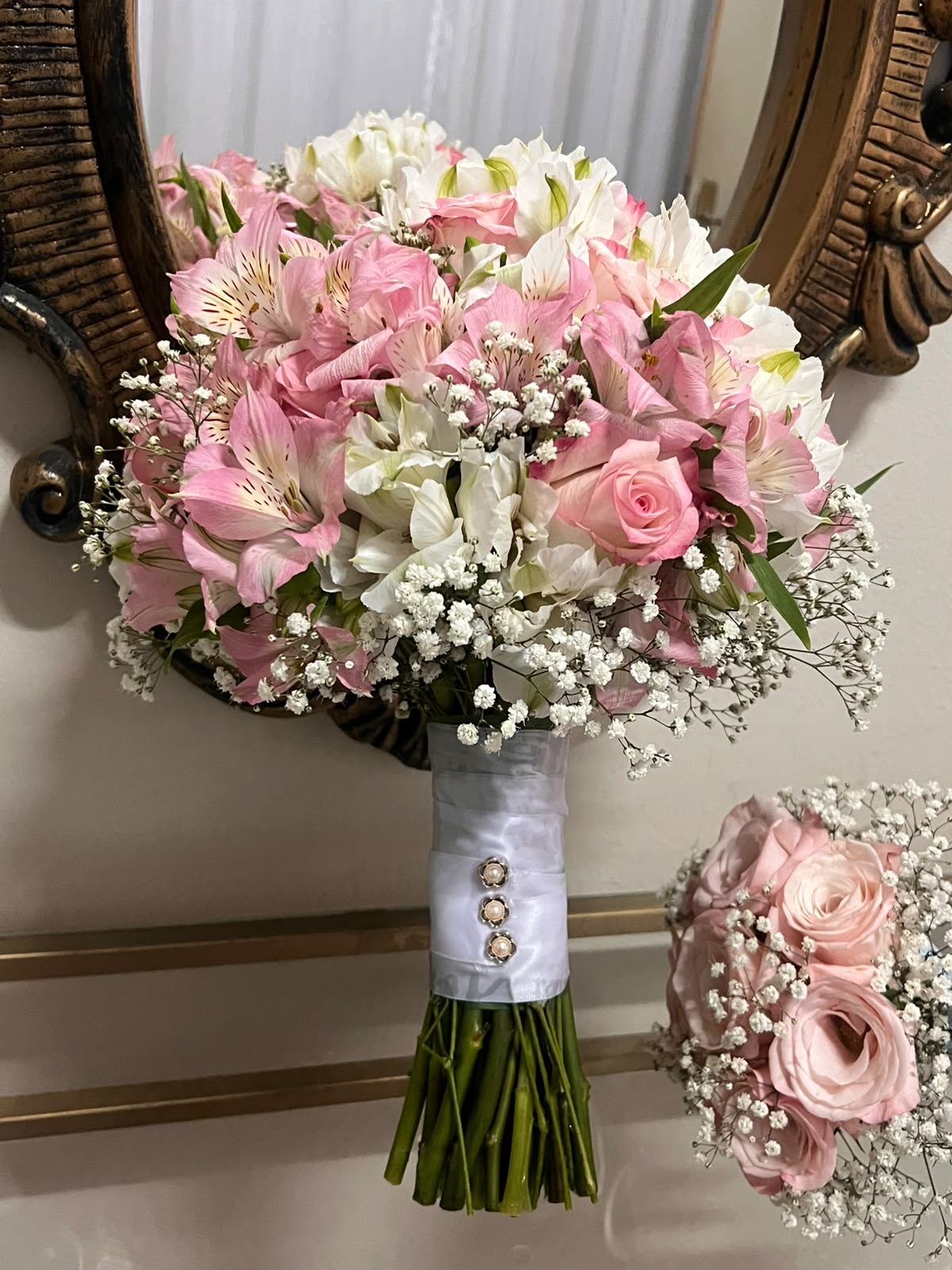 Buquê em tons de rosa 25